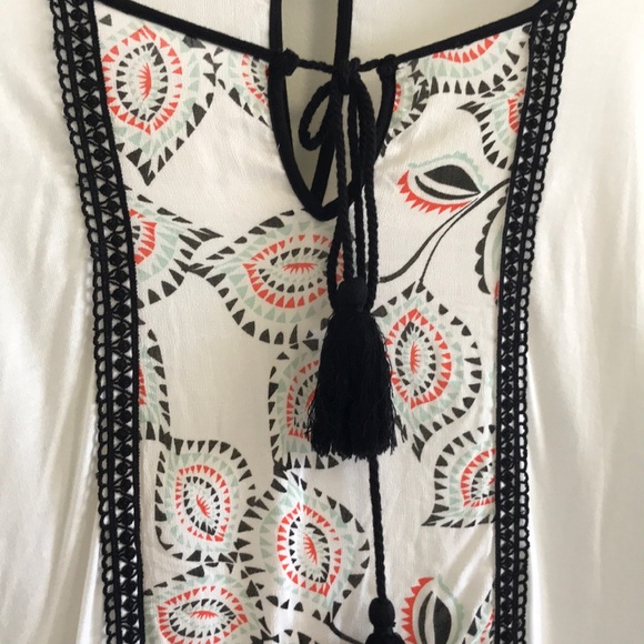 🎉$13 Tops 3/$20🎉Democracy Top✨ - Picture 4 of 5